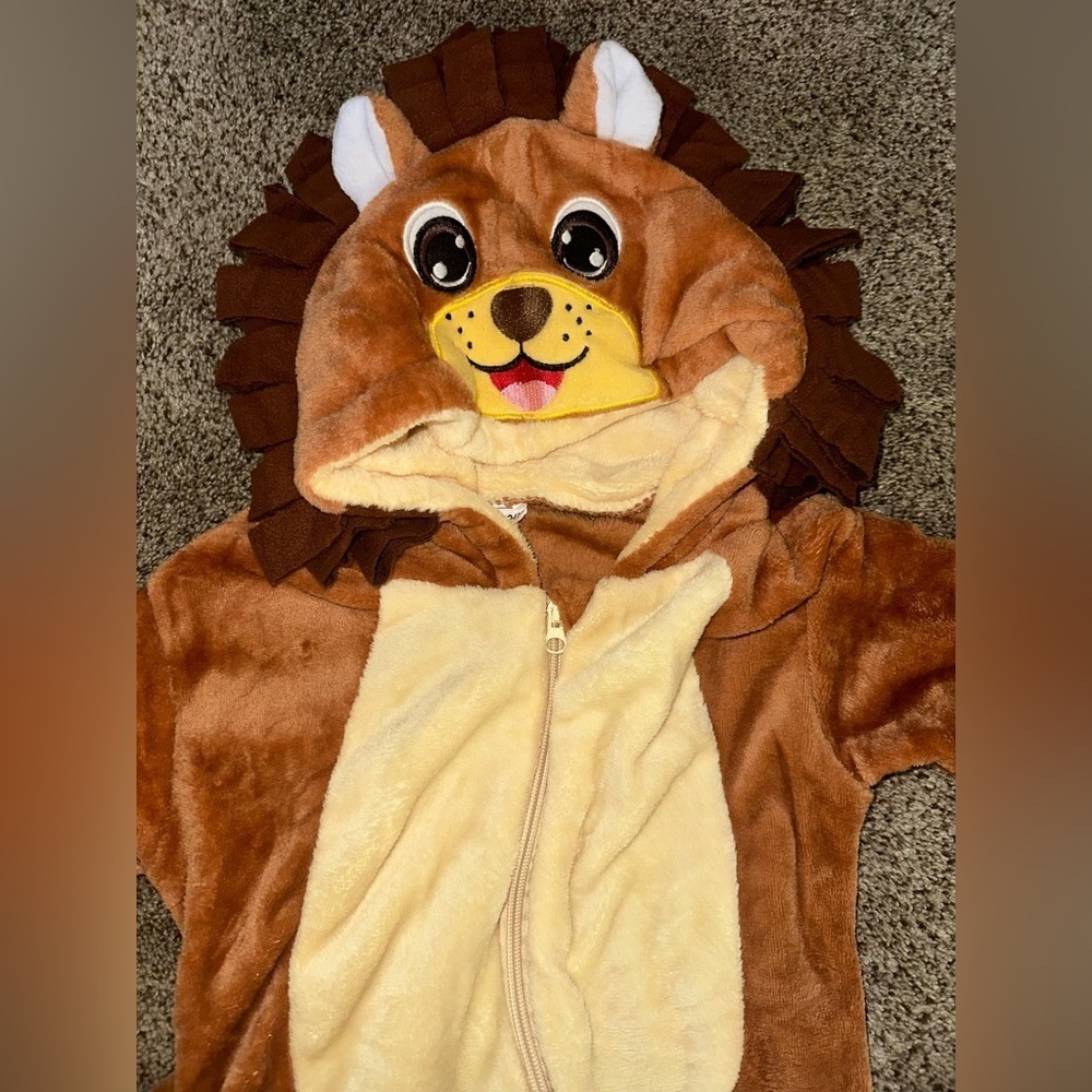 Brown Lion Costume Onesie - Picture 2 of 7